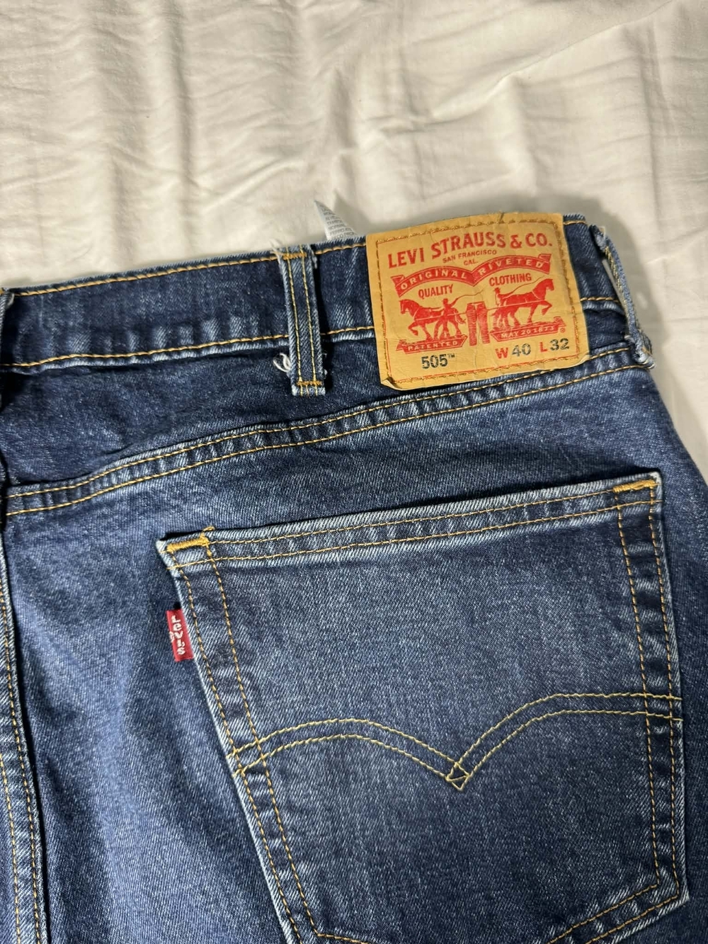 Levi's Men's Straight Jeans in Dark Blue Denim -40W x 32L